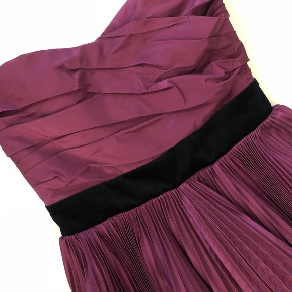 D&G short gown maroon - Picture 2 of 5